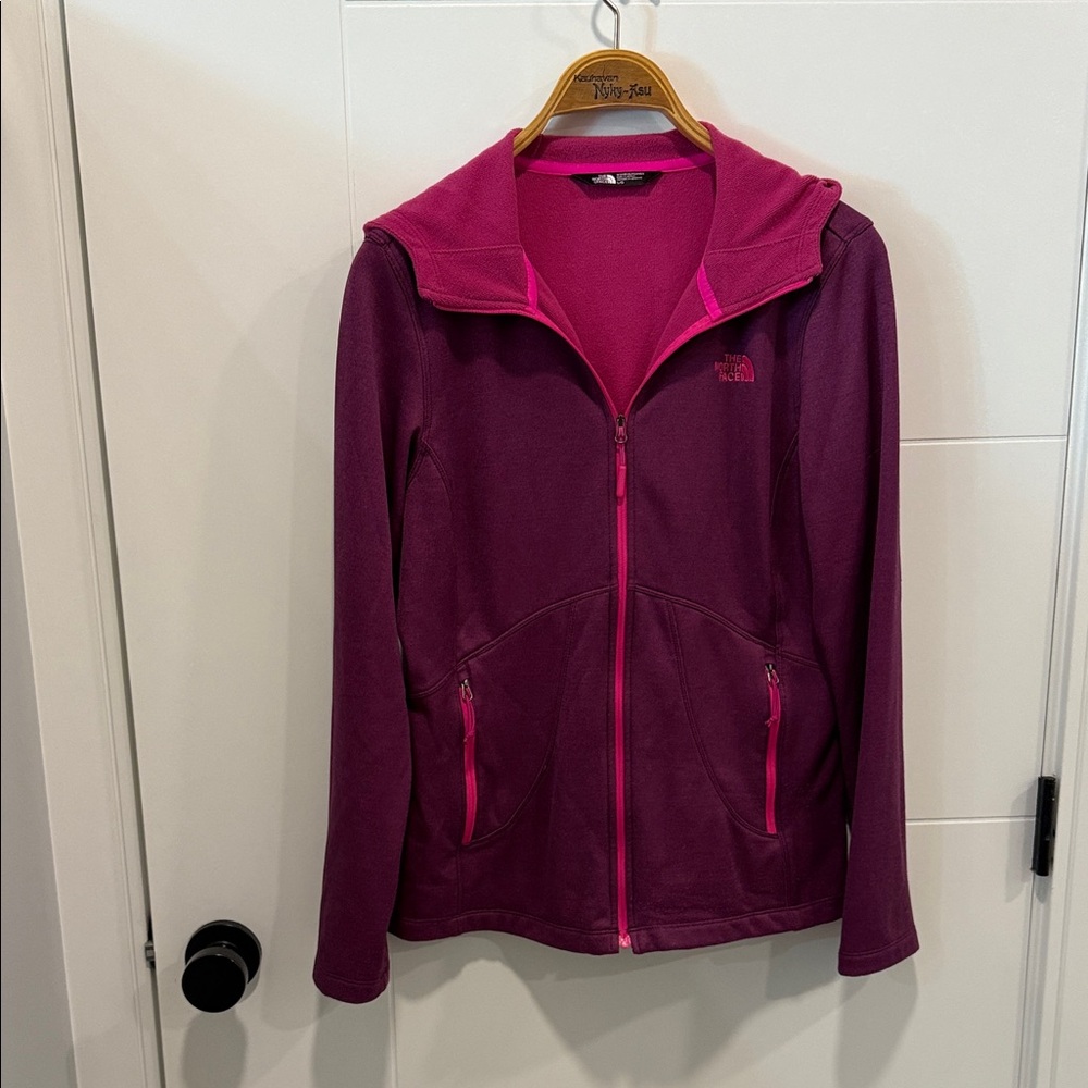 The North Face Women's Magenta and Hot Pink Full-Zip Hooded Fleece